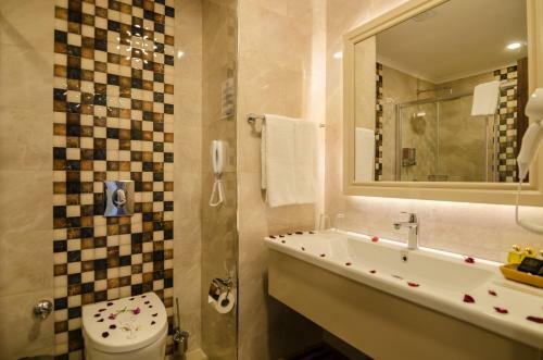 Lumos Deluxe Resort Hotel & Spa