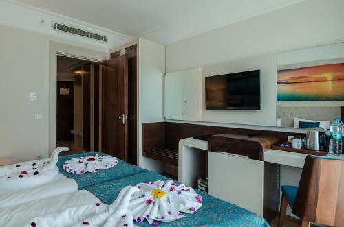 Lumos Deluxe Resort Hotel & Spa