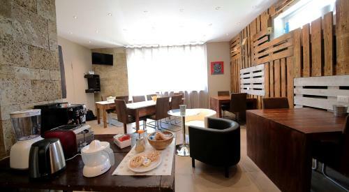 Hostal Smile Accomodation
