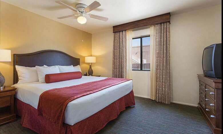 Hotel Getaways At Havasu Dunes Resort