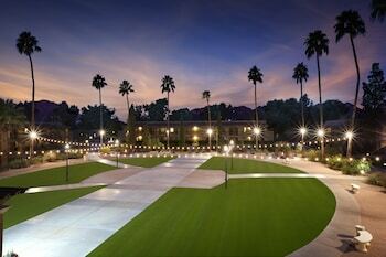 Hotel Scottsdale Plaza Resort