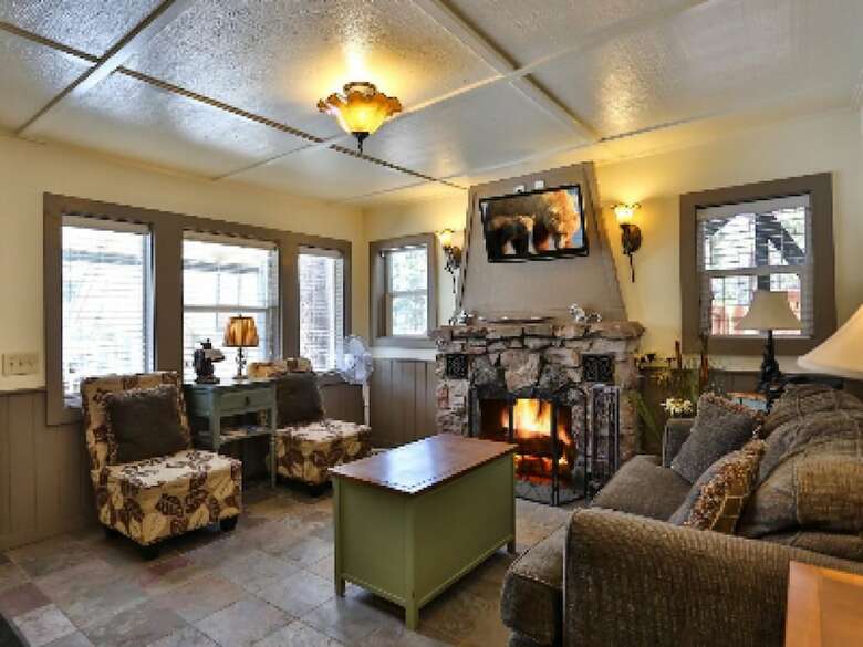 Hotel Bear Creek Resort