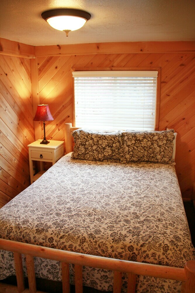 Hotel Bear Creek Resort