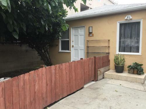 Modern Home In Burbank