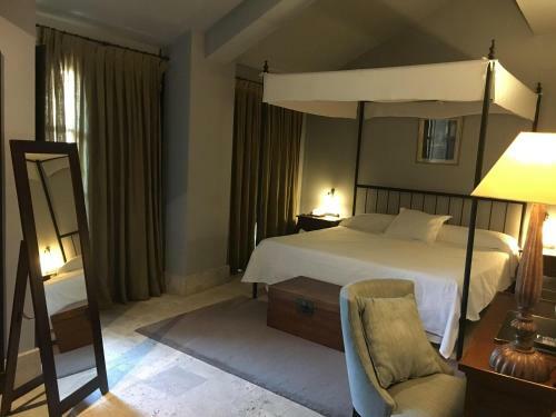 Hotel Palacio De Meng�bar