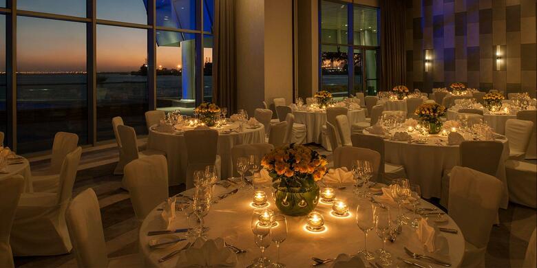 Hotel Crowne Plaza Festival City