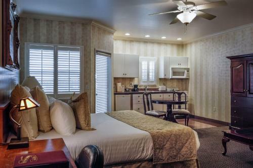 Hotel Grass Valley Courtyard Suites