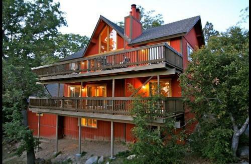Lakeview Lodge