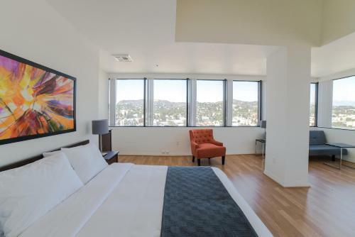California Spring Apartment