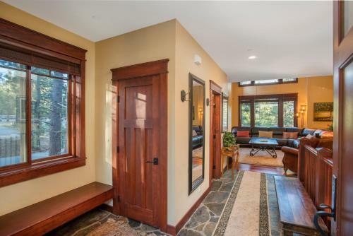 Lodge Mammoth Golf Properties By 101 Great Escapes