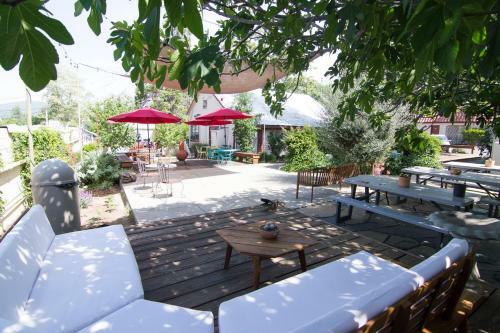 Posada River Rock Inn