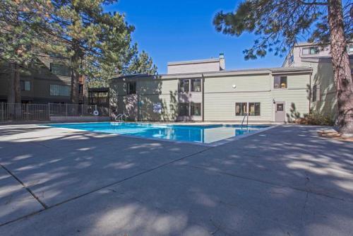 Apartamento Summit G-80