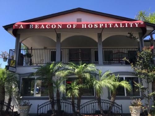 Hotel Harbor Inn & Suites Oceanside