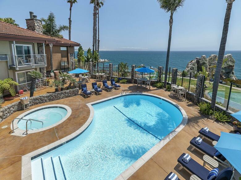 Hotel Inn At The Cove