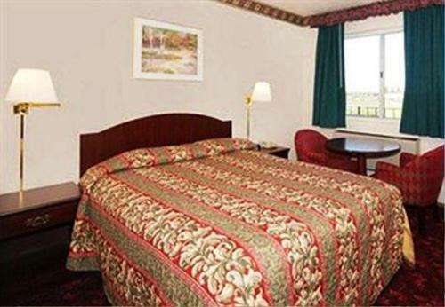 Motel Rodeway Inn - Rohnert Park