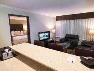 Best Western Plus Orchid Hotel & Suites