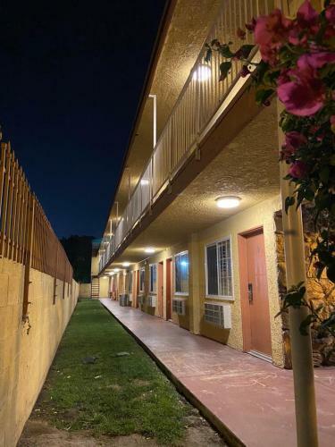 Motel Economy Inn