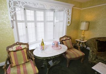 Hotel Madonna Inn