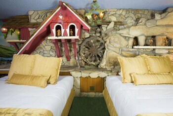 Hotel Madonna Inn