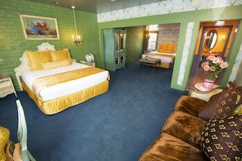 Hotel Madonna Inn