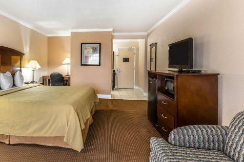Hotel Quality Inn Near Hearst Castle