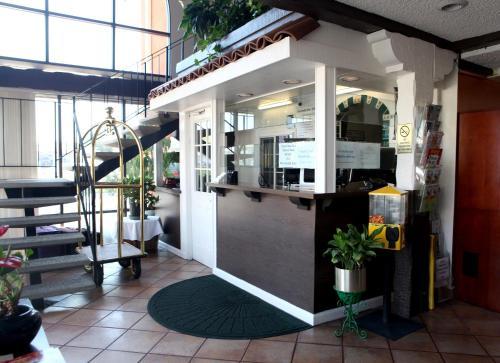 Hotel Granada Inn