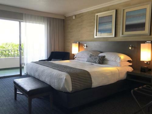 Posada West Beach Inn, A Coast Hotel