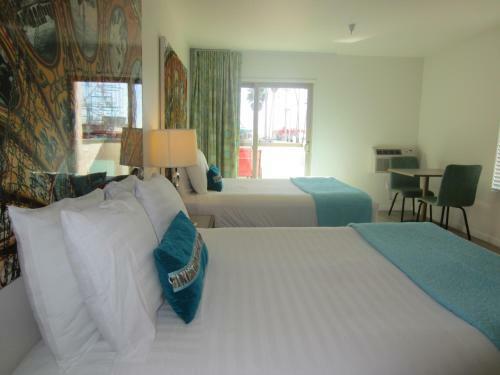Motel Carousel Beach Inn