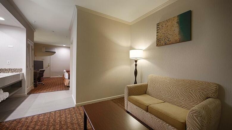 Hotel Best Western Plus All Suites Inn