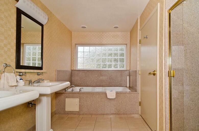 Hotel Best Western Plus All Suites Inn
