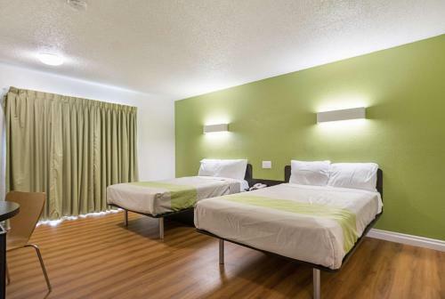 Hotel Motel 6 South