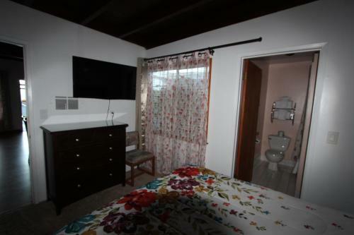 Posada Edgewater Beach Inn & Suites