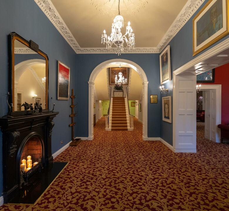 Castle Oaks House Hotel