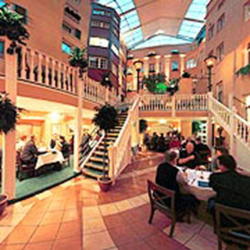 Clarion Hotel Plaza