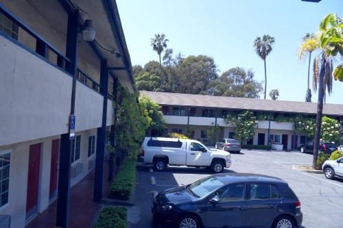 Motel Rose Garden Inn