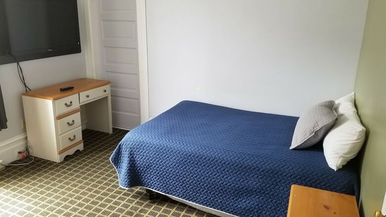 Albergue Perramont Hotel