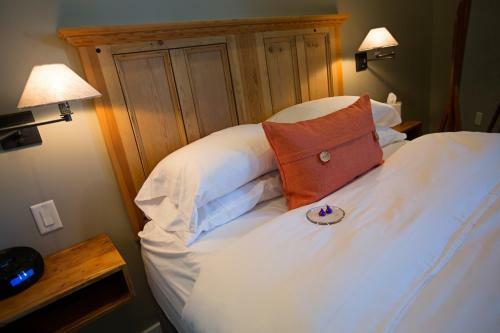 Bed & Breakfast Hanford House Inn