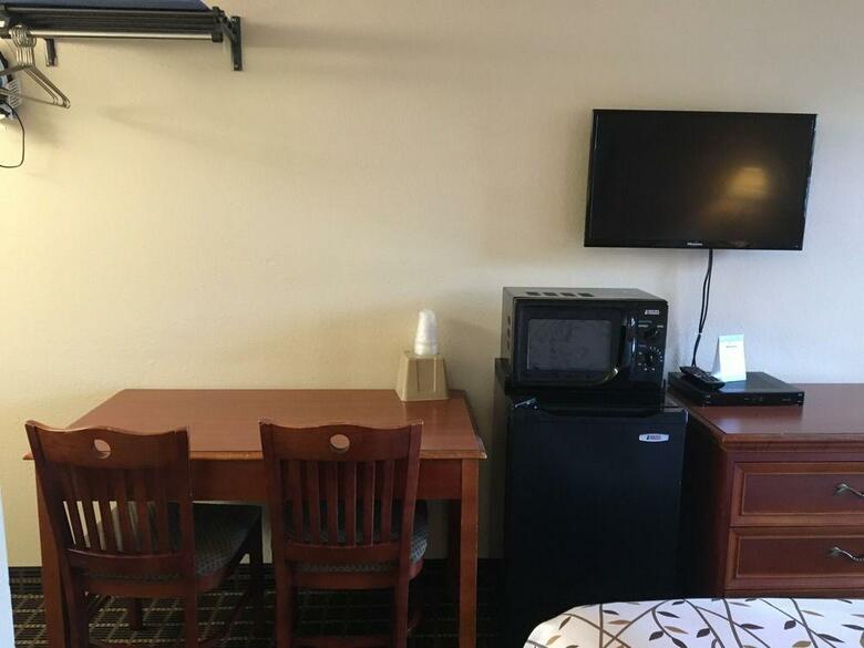 Motel Van Ness Inn