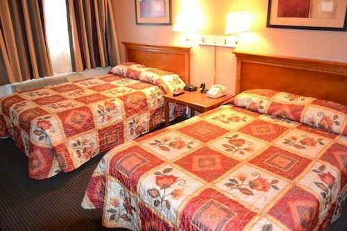 Motel Van Ness Inn