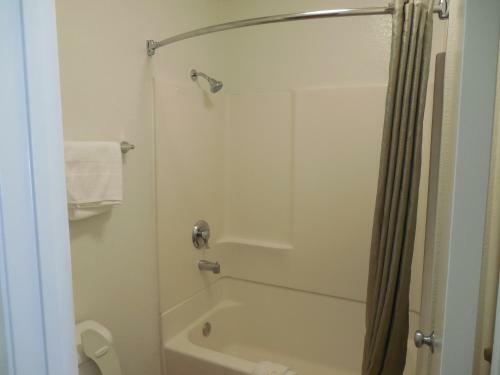 Motel 6 Temecula - Historic Old Town