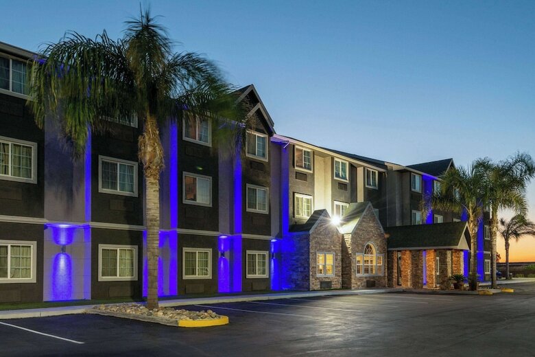 Hotel Microtel Inn & Suites By Wyndham Tracy