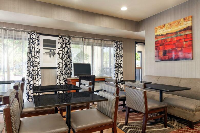 Hotel Hampton Inn Tracy