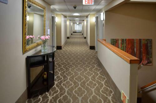 Hotel Comfort Suites Tulare