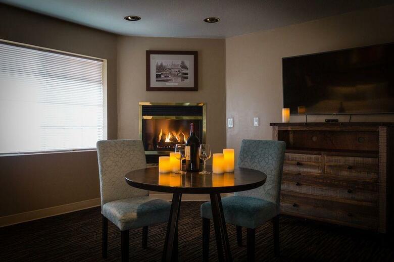 Postmarc Hotel And Spa Suites