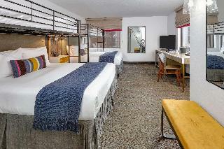 968 Park Hotel