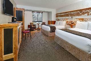 968 Park Hotel