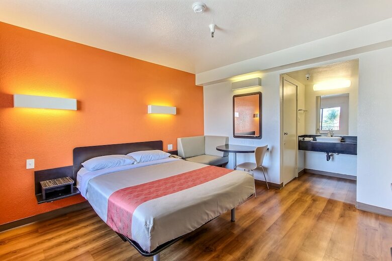 Motel 6 Watsonville - Monterey Area
