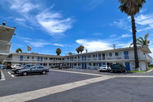 Motel 6 Westminster South - Long Beach Area