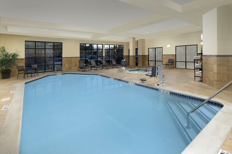 Hotel Holiday Inn & Suites Denver Airport