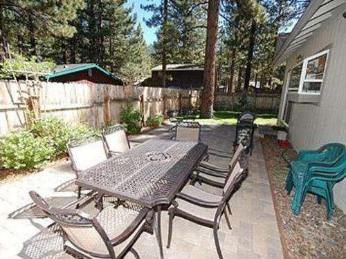 Angora Lake Road Holiday Home